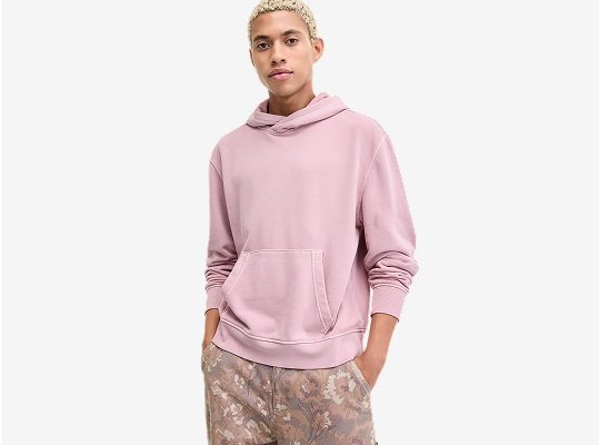 Hoodies & Sweatshirts