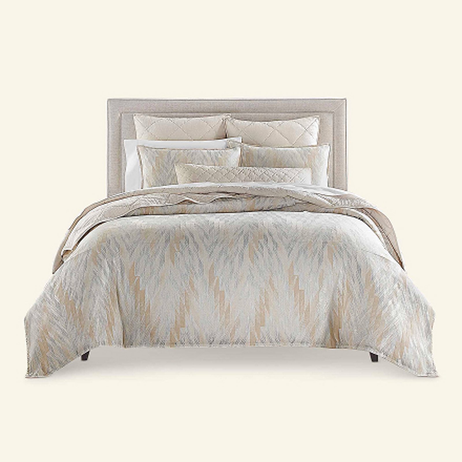 Hotel-featured-categories-comforters-and-duvets