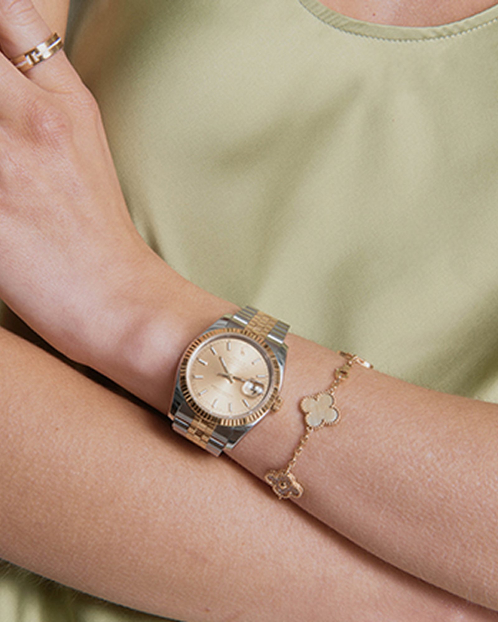 Jewelry-watches-trend-whats-trending-now-pre-owned-luxury-jewelry